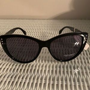 Vince Camuto sunglasses NWT